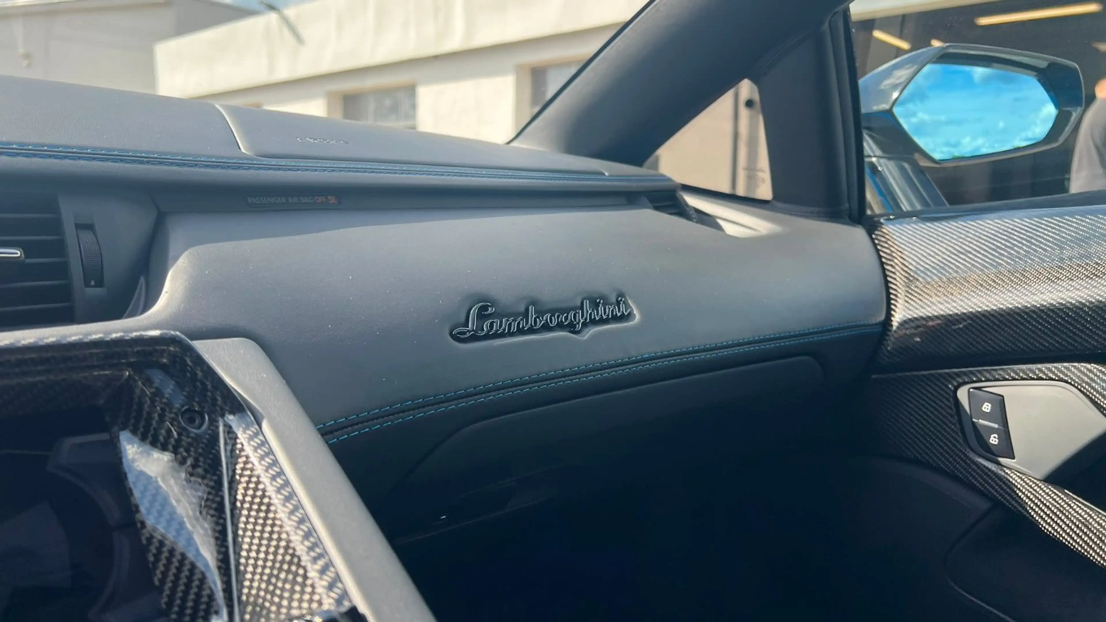 Lamborghini Aventador S VOLL*Carbom*MIETKAUF — photo 15
