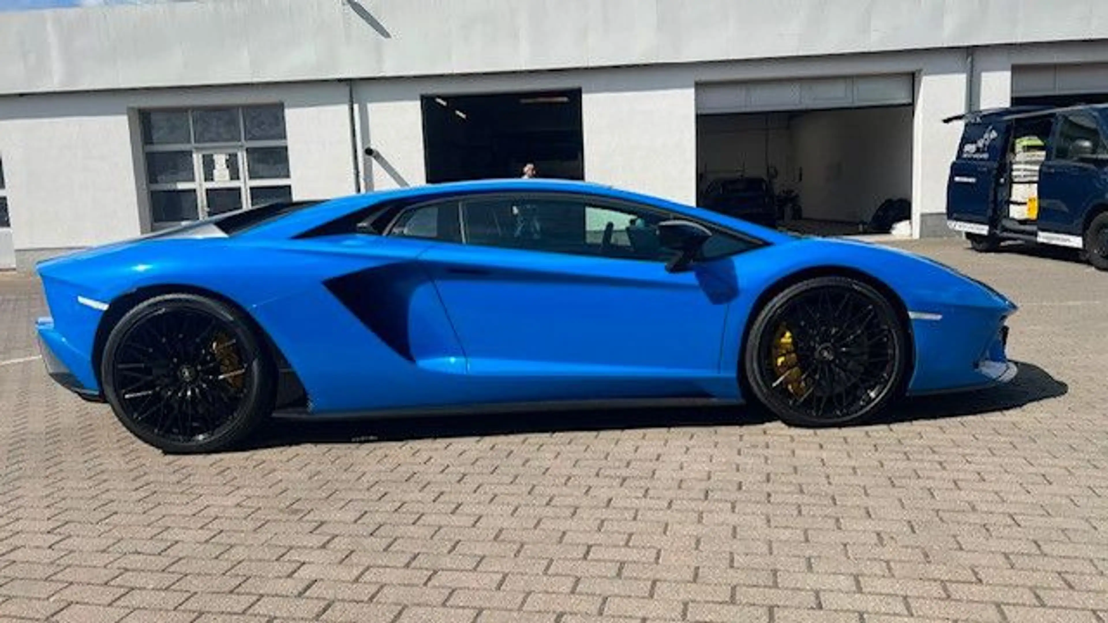 Lamborghini Aventador S VOLL*Carbom*MIETKAUF — photo 12