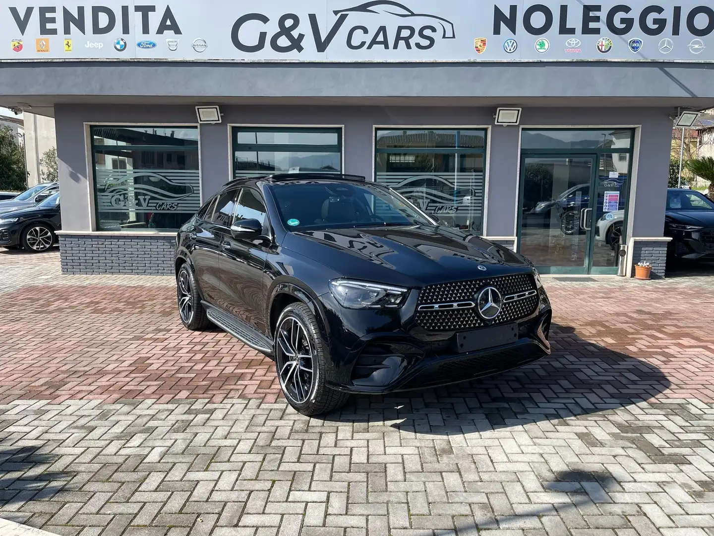 Mercedes-Benz GLE 350 Acconto €35.000 Noleggio con riscatto NoScoring Nero - 1