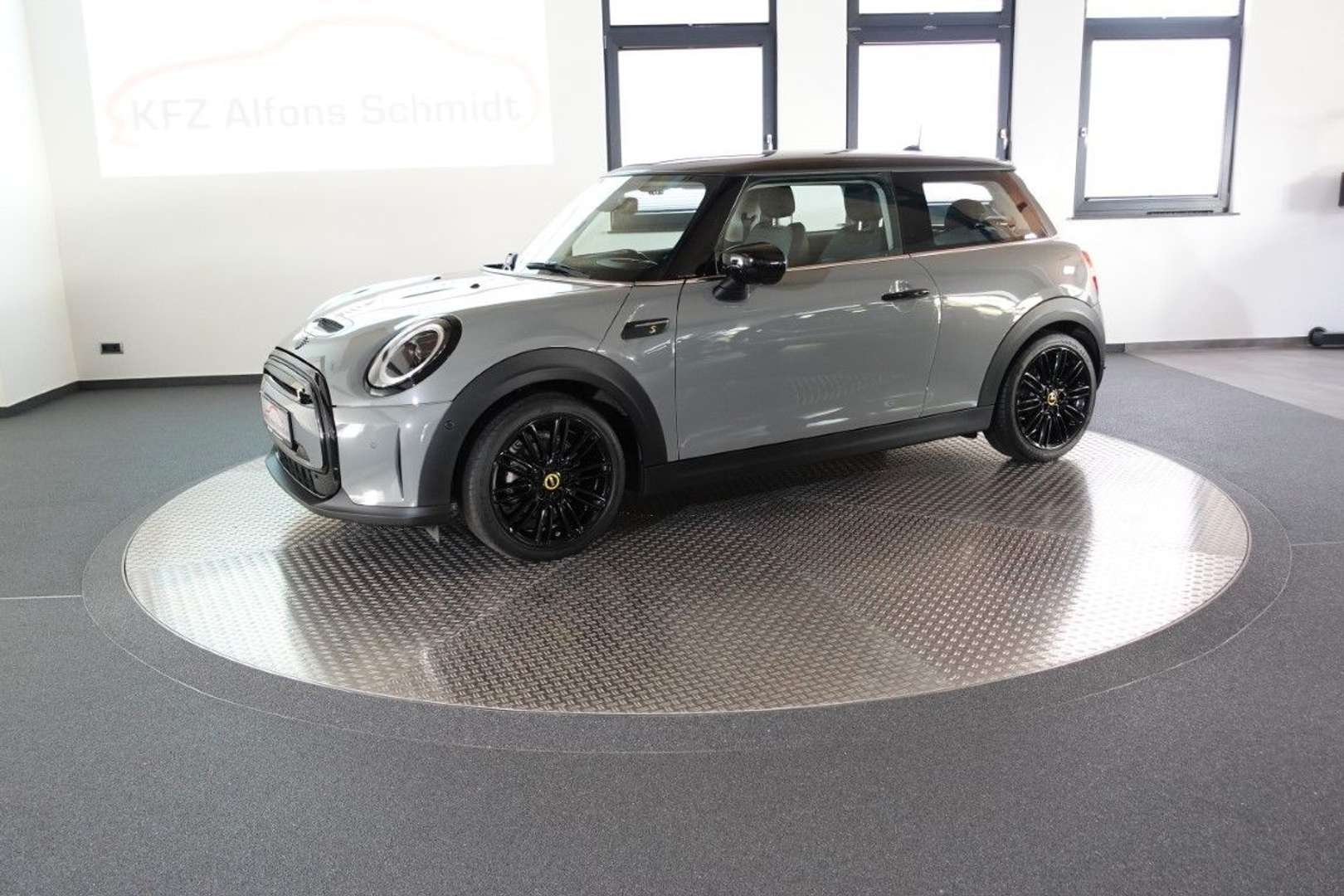 Mini 3 Portes Cooper SE Classic -  - Joinsteer - #4