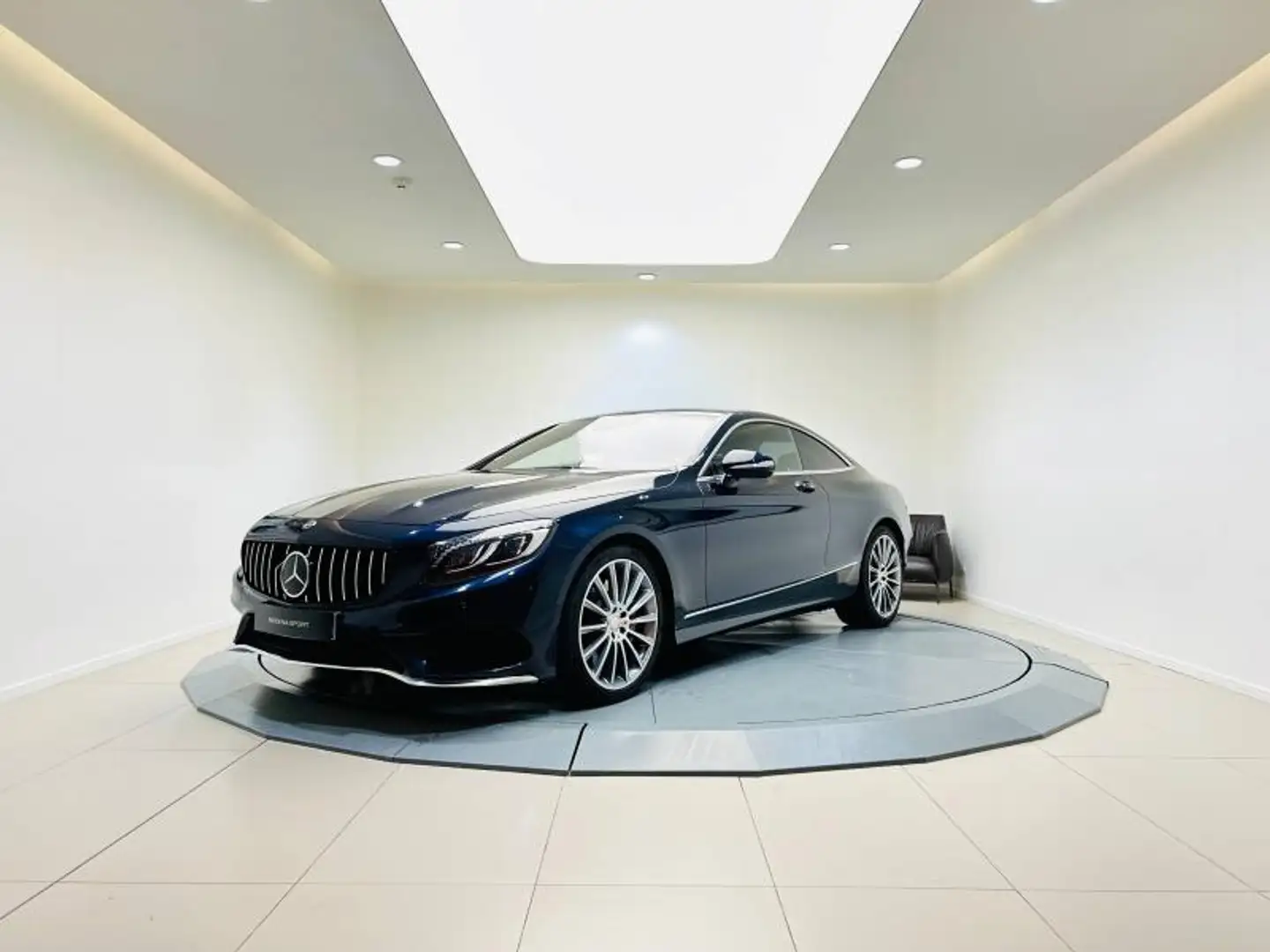 Mercedes-Benz S 560 560 Executive 4MATIC Blau - 1