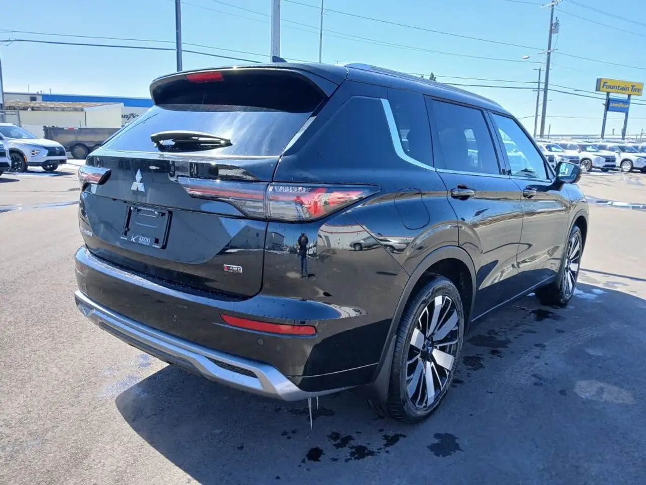 Mitsubishi Outlander снимка Mitsubishi Outlander