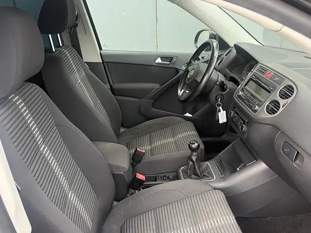 Volkswagen Tiguan view 9