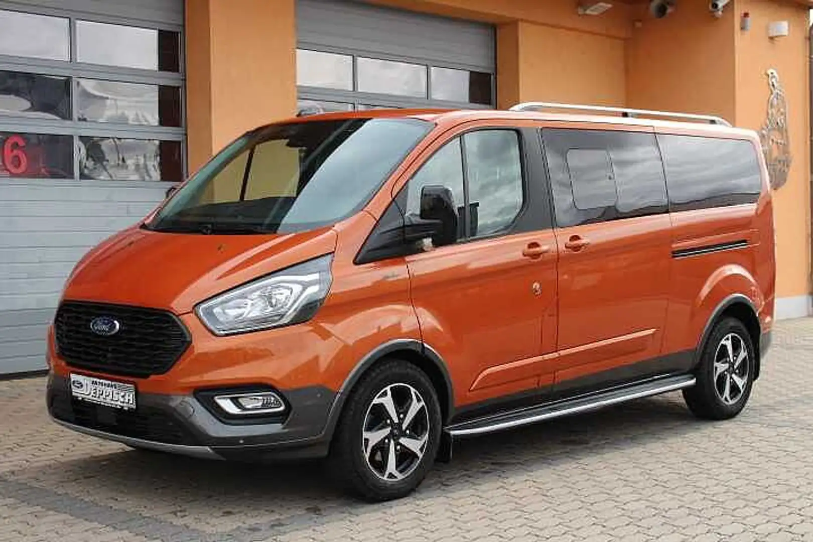 Ford Tourneo Custom Active 320 L2H1 Orange - 1