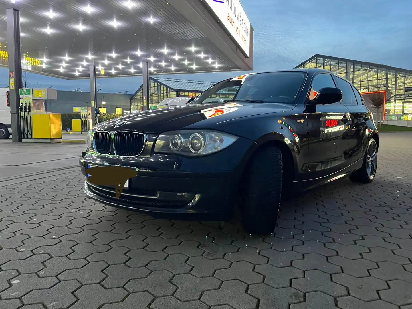 BMW 118 118d Černá - 1