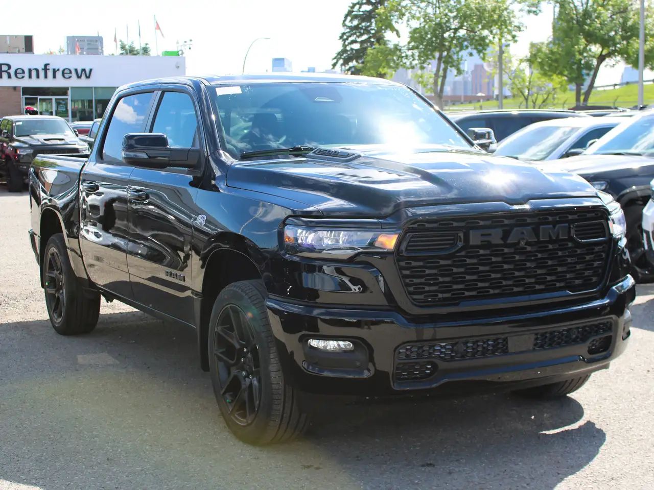 RAM 1500 снимка RAM 1500