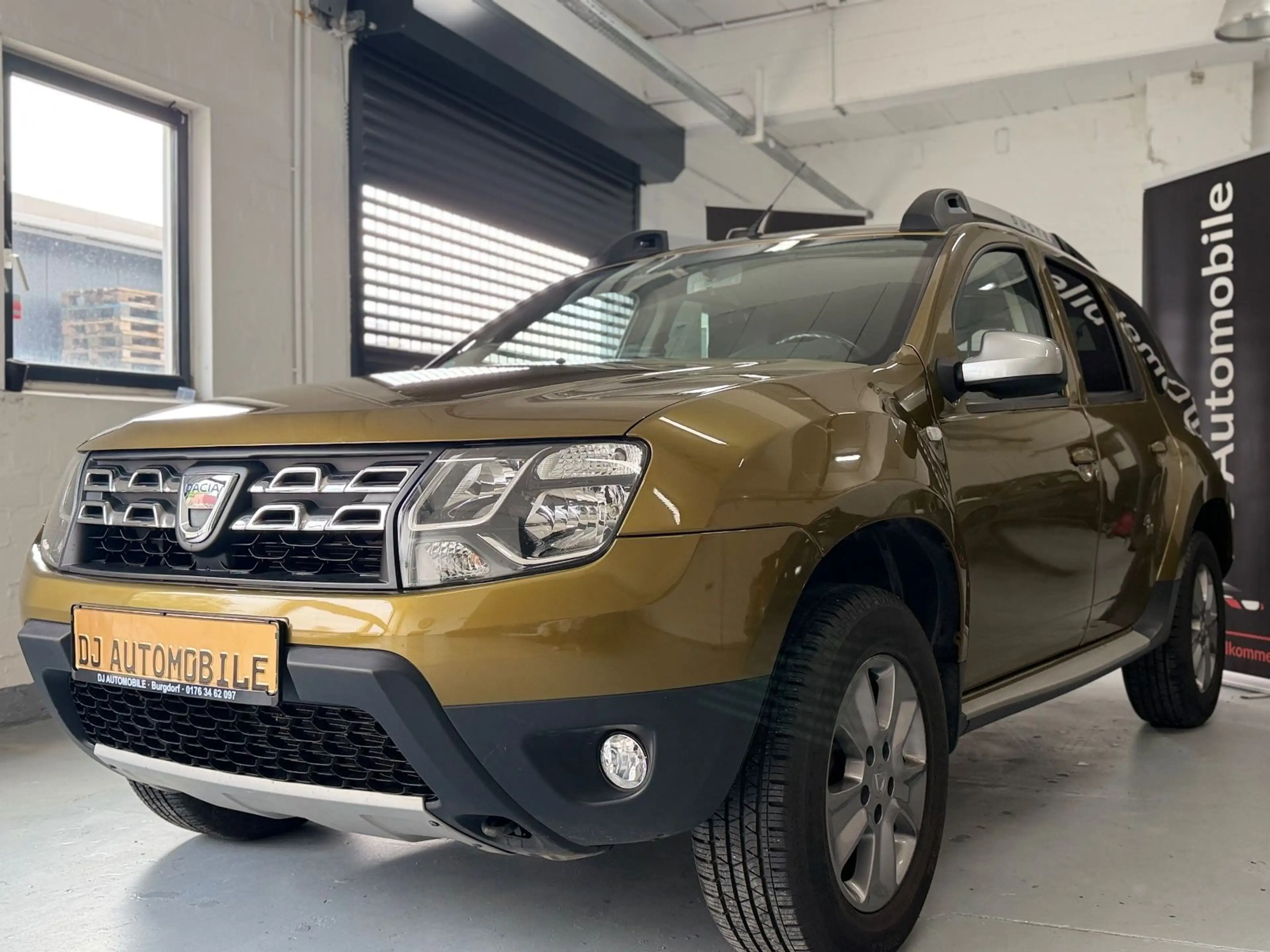 Dacia Duster TCe 125/Navi/Kamera/Leder/AHK