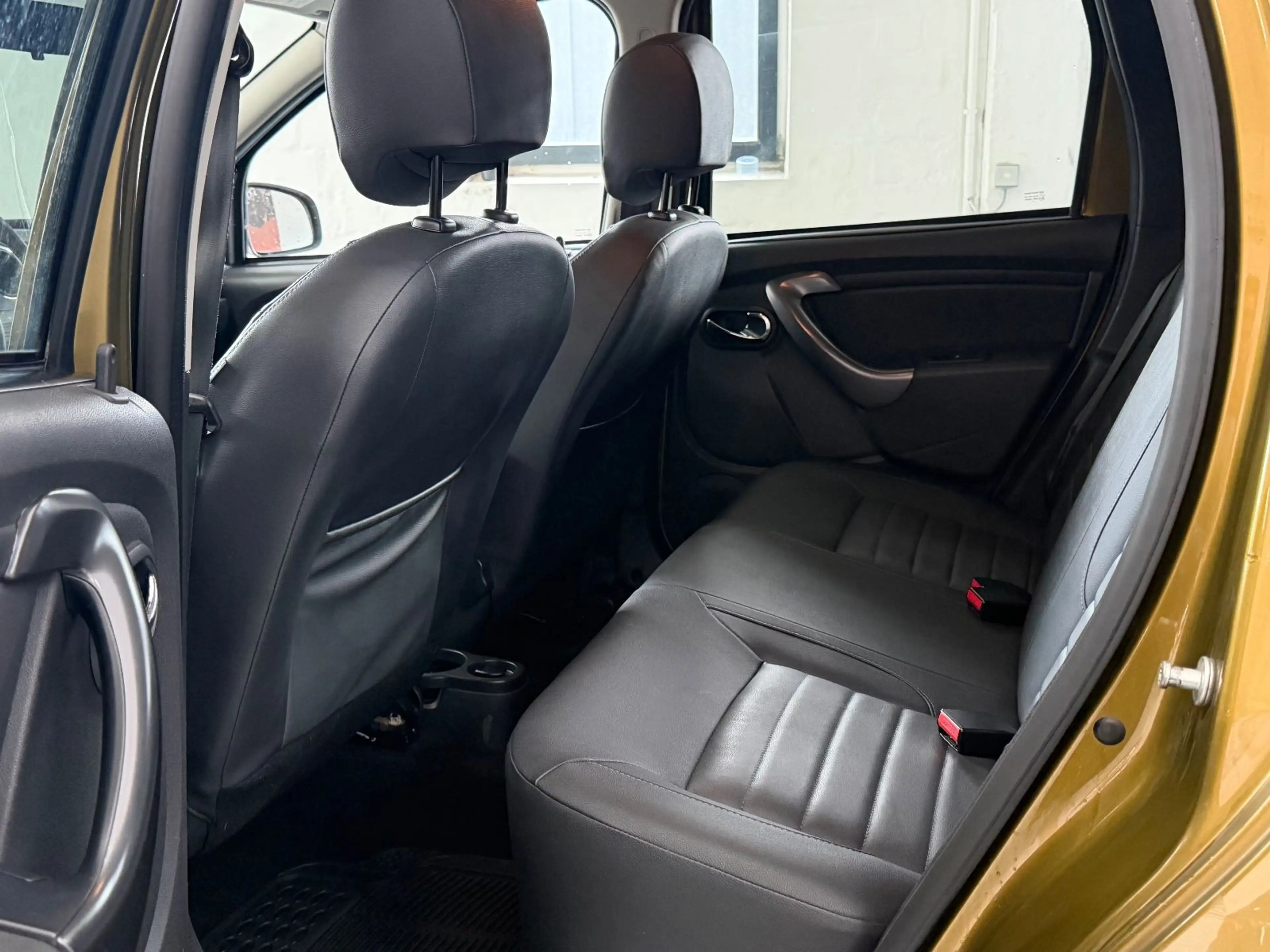 Dacia Duster TCe 125/Navi/Kamera/Leder/AHK — photo 15