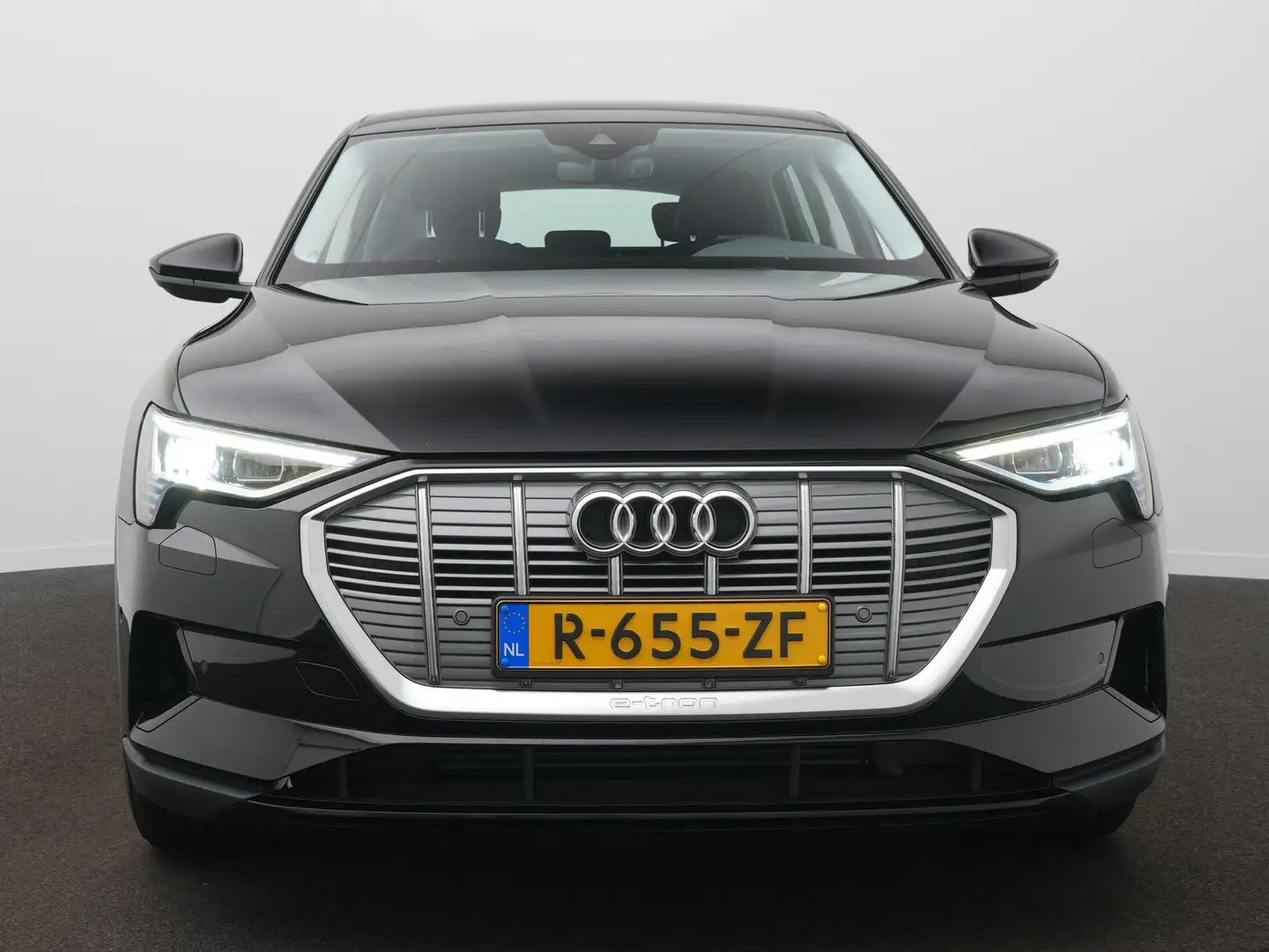 Audi e-tron 55 quattro edition 95 kWh | Trekhaak | 20 Inch | E Zwart - 2