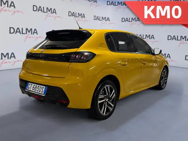 Peugeot 208 view 5