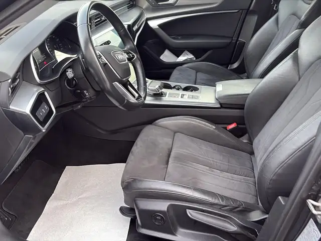 Audi A6 view 12
