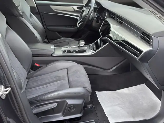 Audi A6 view 13