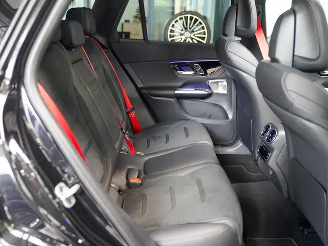 Mercedes-Benz GLC view 13