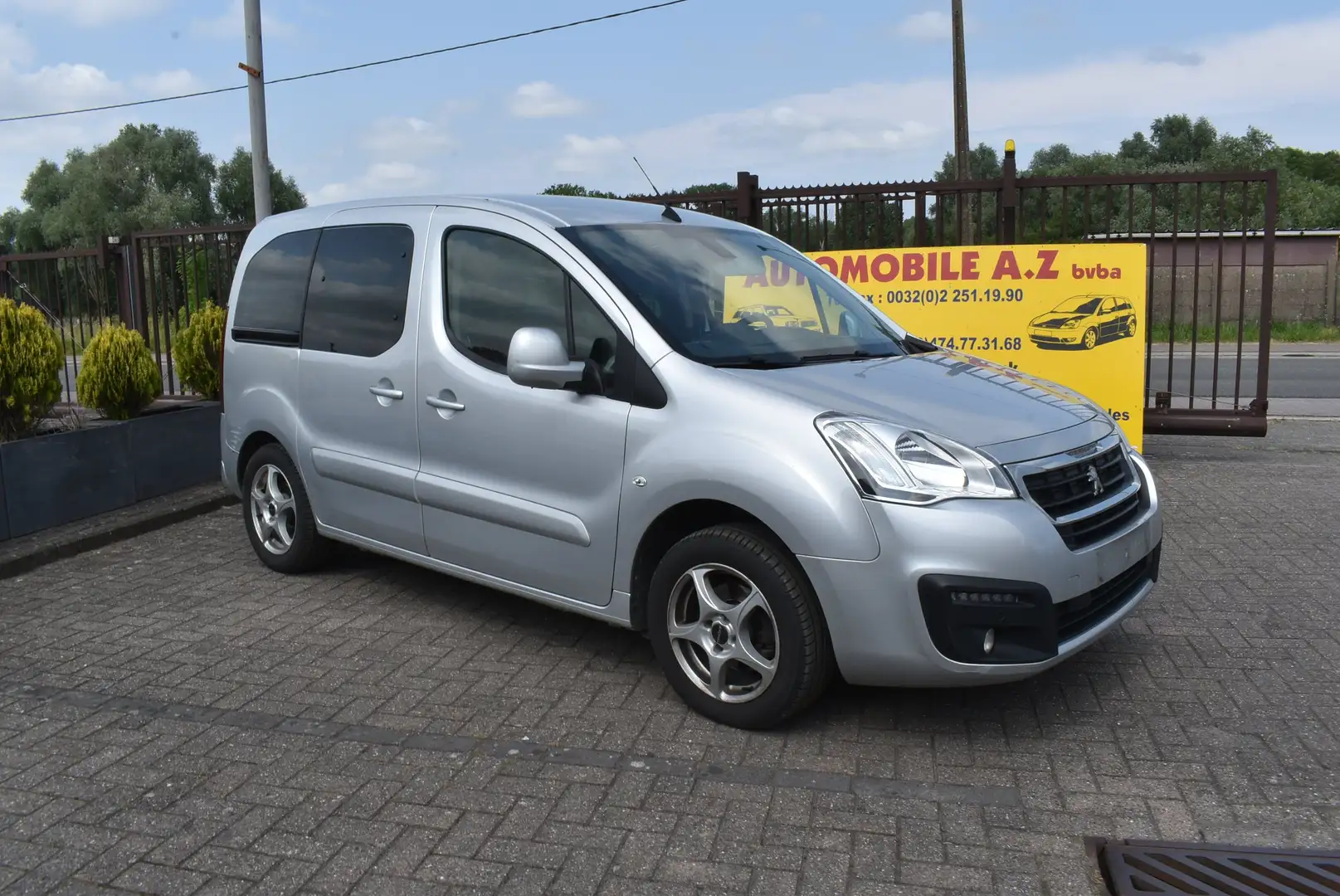 Peugeot Partner Tepee 1.6 BlueHDi **Handicapé**DESTOCKAGE B2B** Srebrny - 1