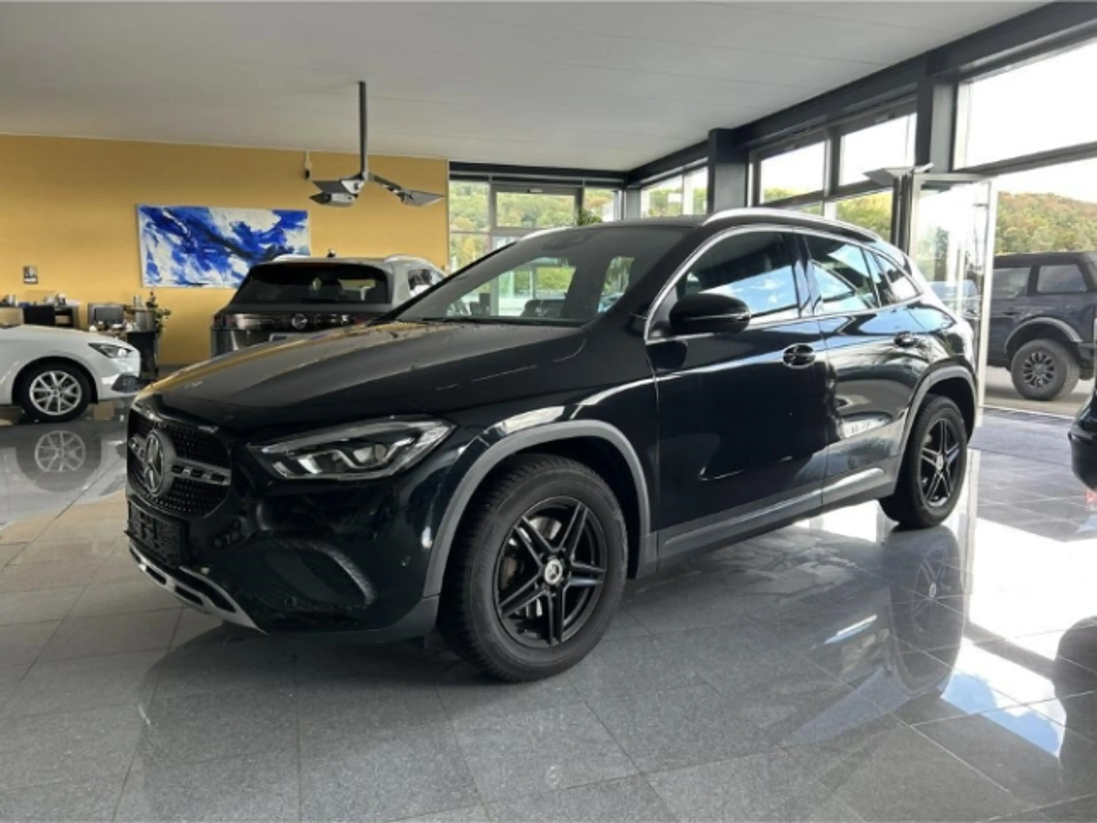 Mercedes-Benz GLA 200 Progressive LED Business Paket Keyless