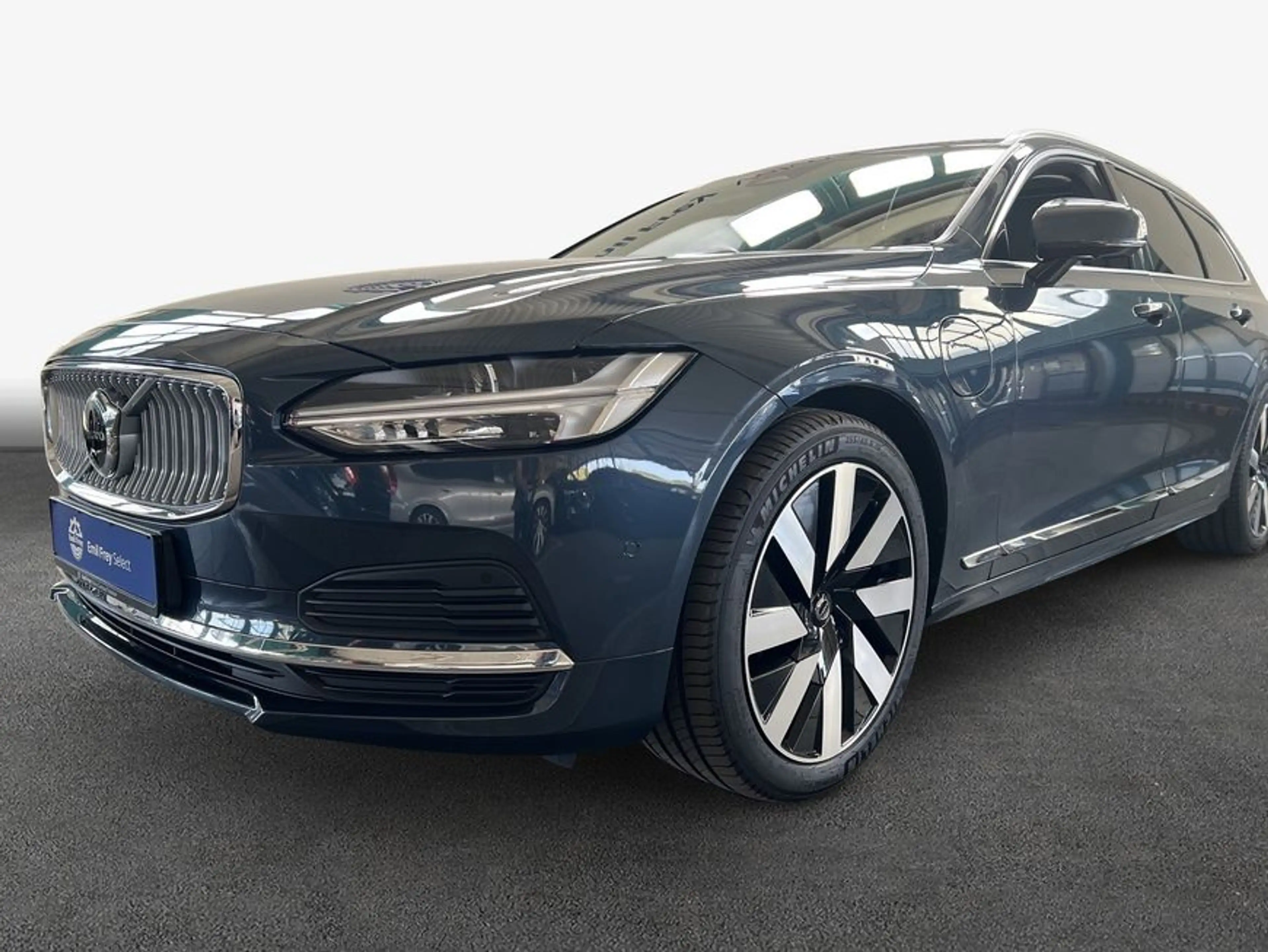 Volvo V90 T6 Plug-in Hybrid AWD Plus-Bright Glasd HeadUp — photo 7
