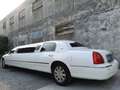 Lincoln Town Car limousine - thumbnail 4