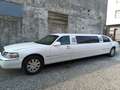 Lincoln Town Car limousine - thumbnail 16