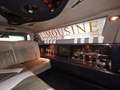 Lincoln Town Car limousine - thumbnail 3