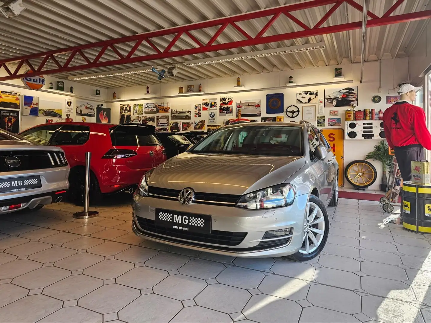 Volkswagen Golf Variant Highline BMT 1,6 TDI 4Motion Grau - 2