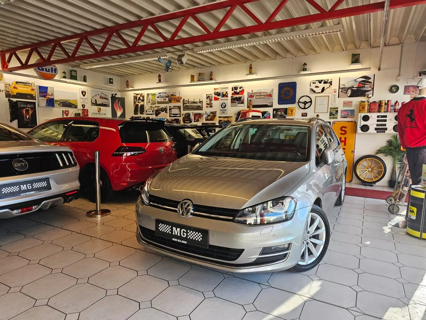 Volkswagen Golf Variant Highline BMT 1,6 TDI 4Motion Grau - 1
