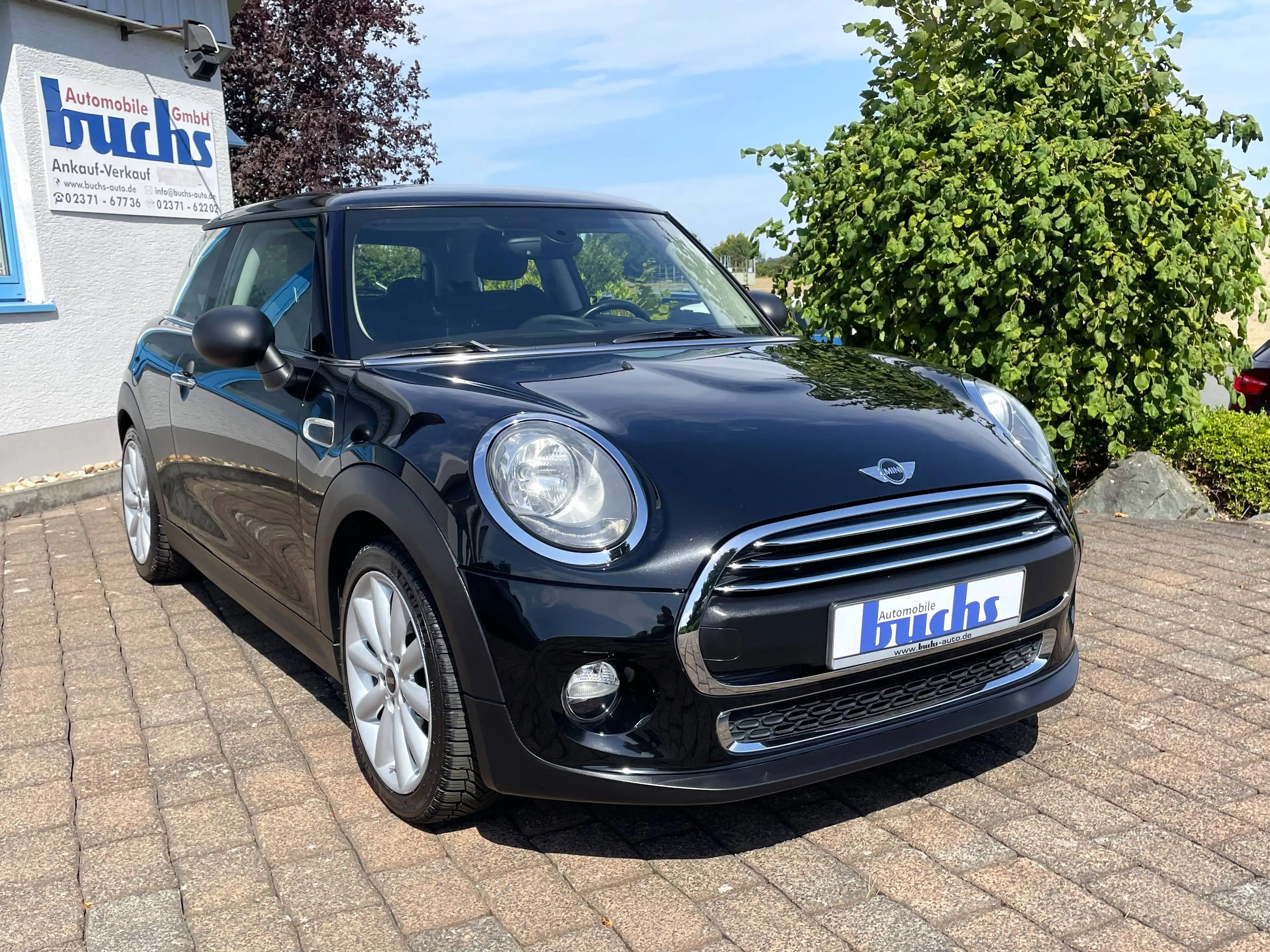 MINI One Automatik Sportsitze Teilleder Navi