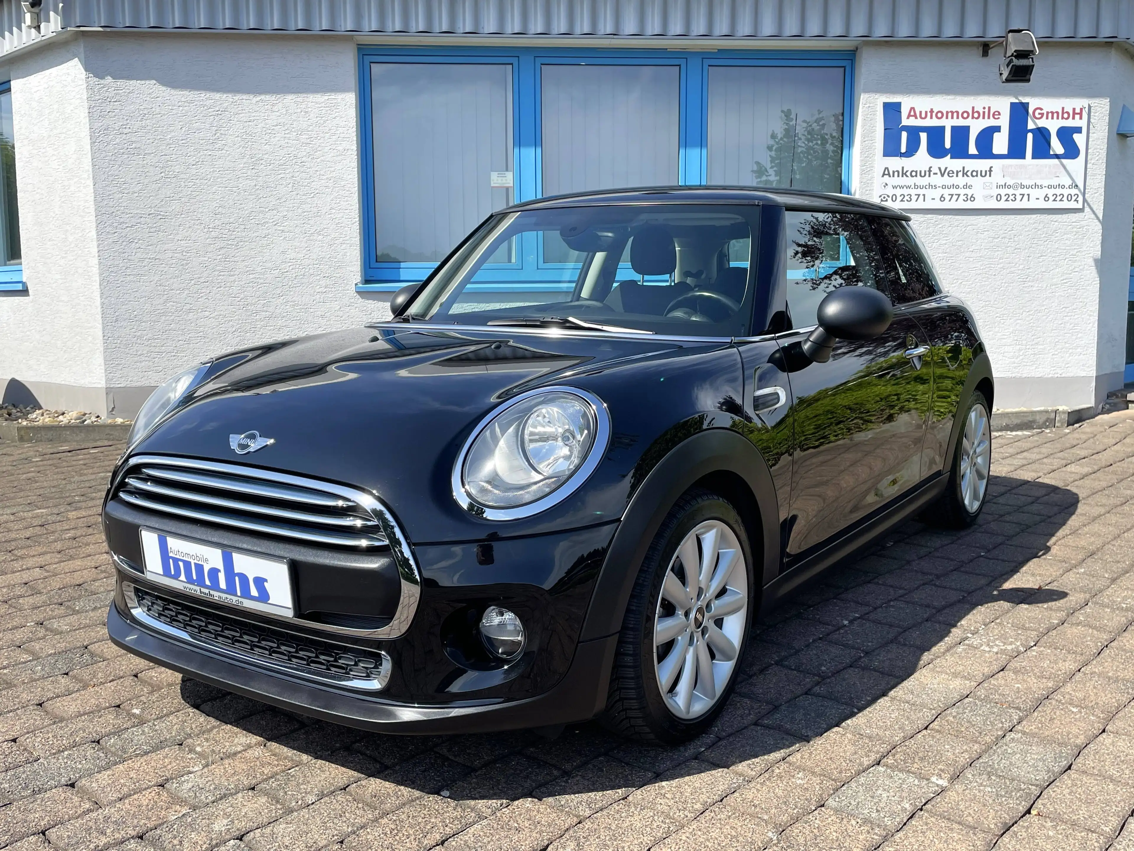 MINI One Automatik Sportsitze Teilleder Navi — photo 6
