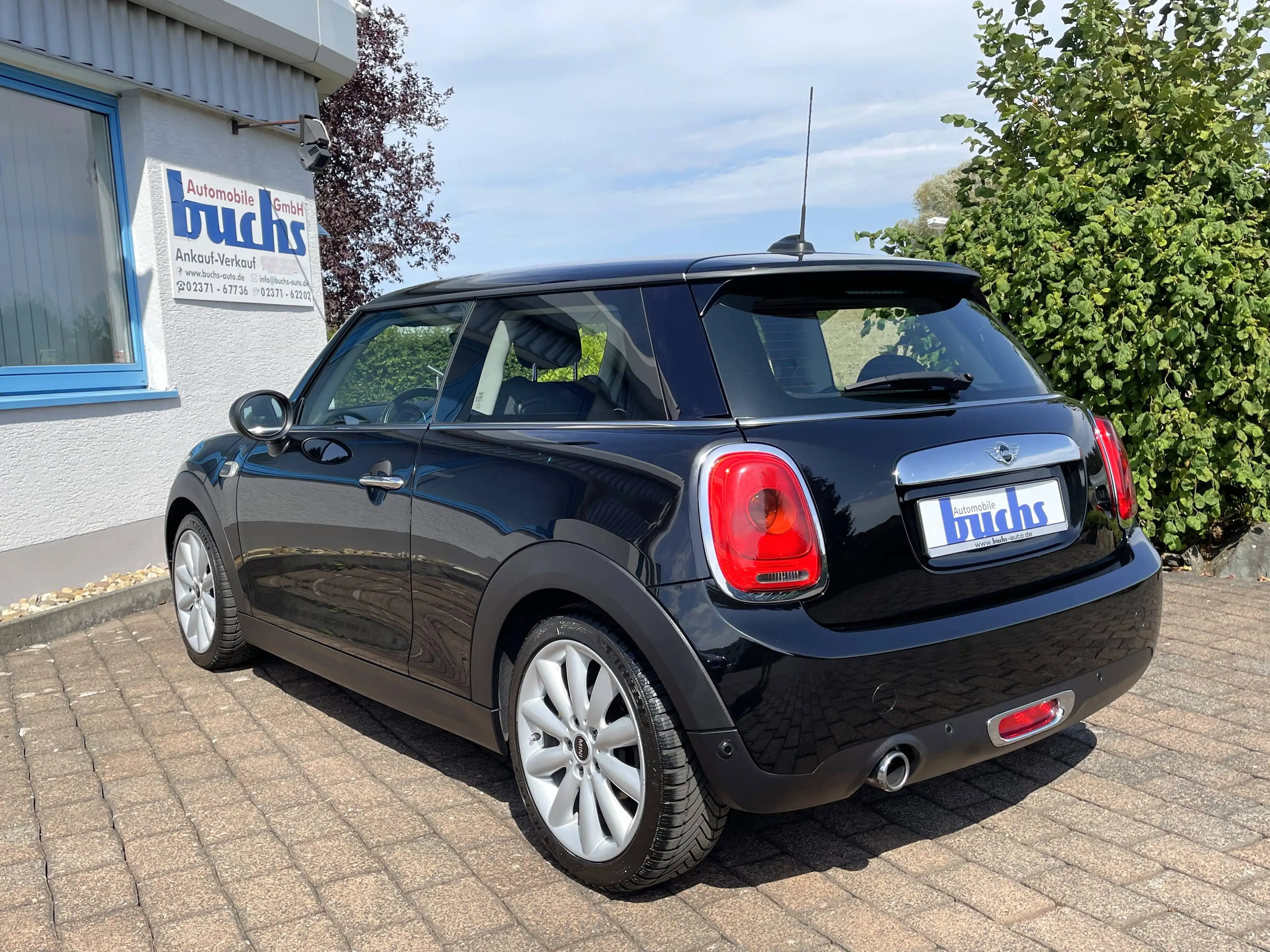 MINI One Automatik Sportsitze Teilleder Navi — photo 10