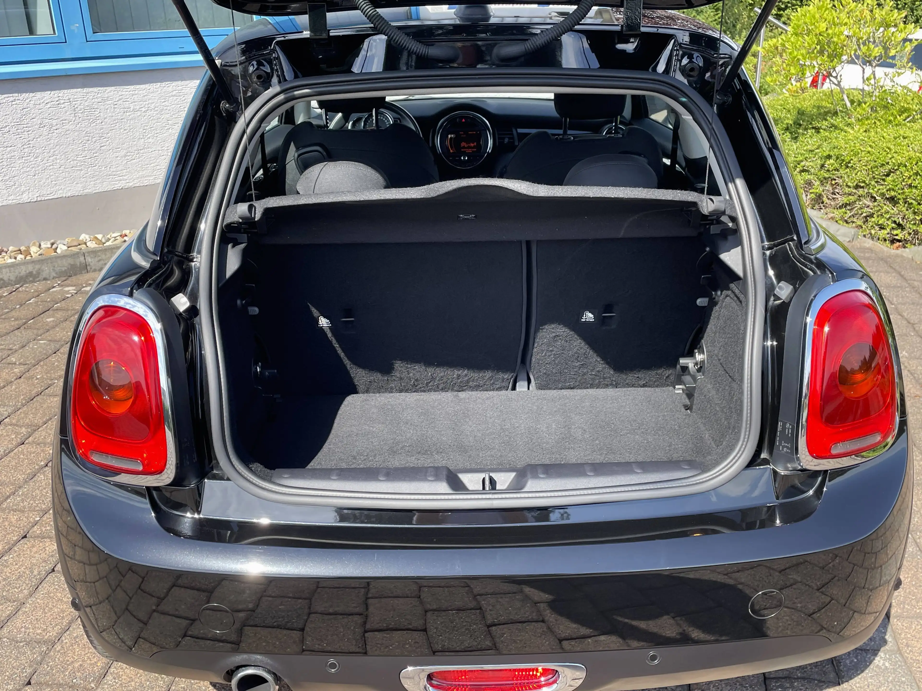 MINI One Automatik Sportsitze Teilleder Navi — photo 13