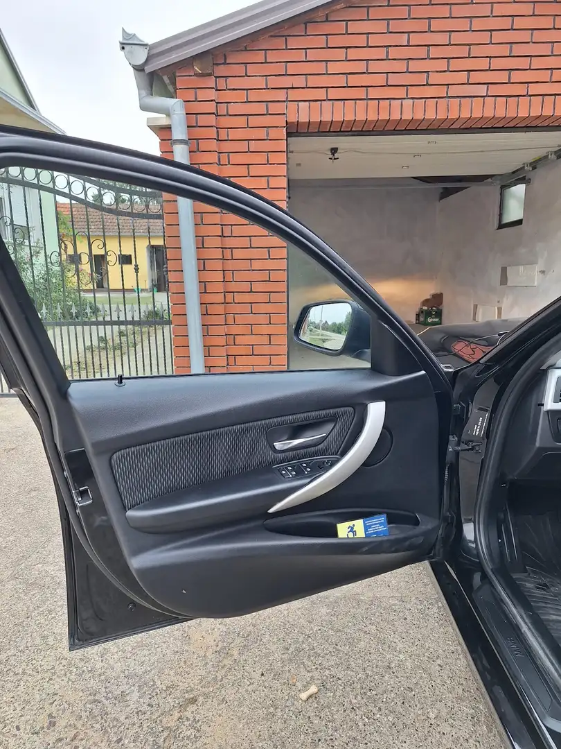 BMW 318 318d Touring Aut. - 2