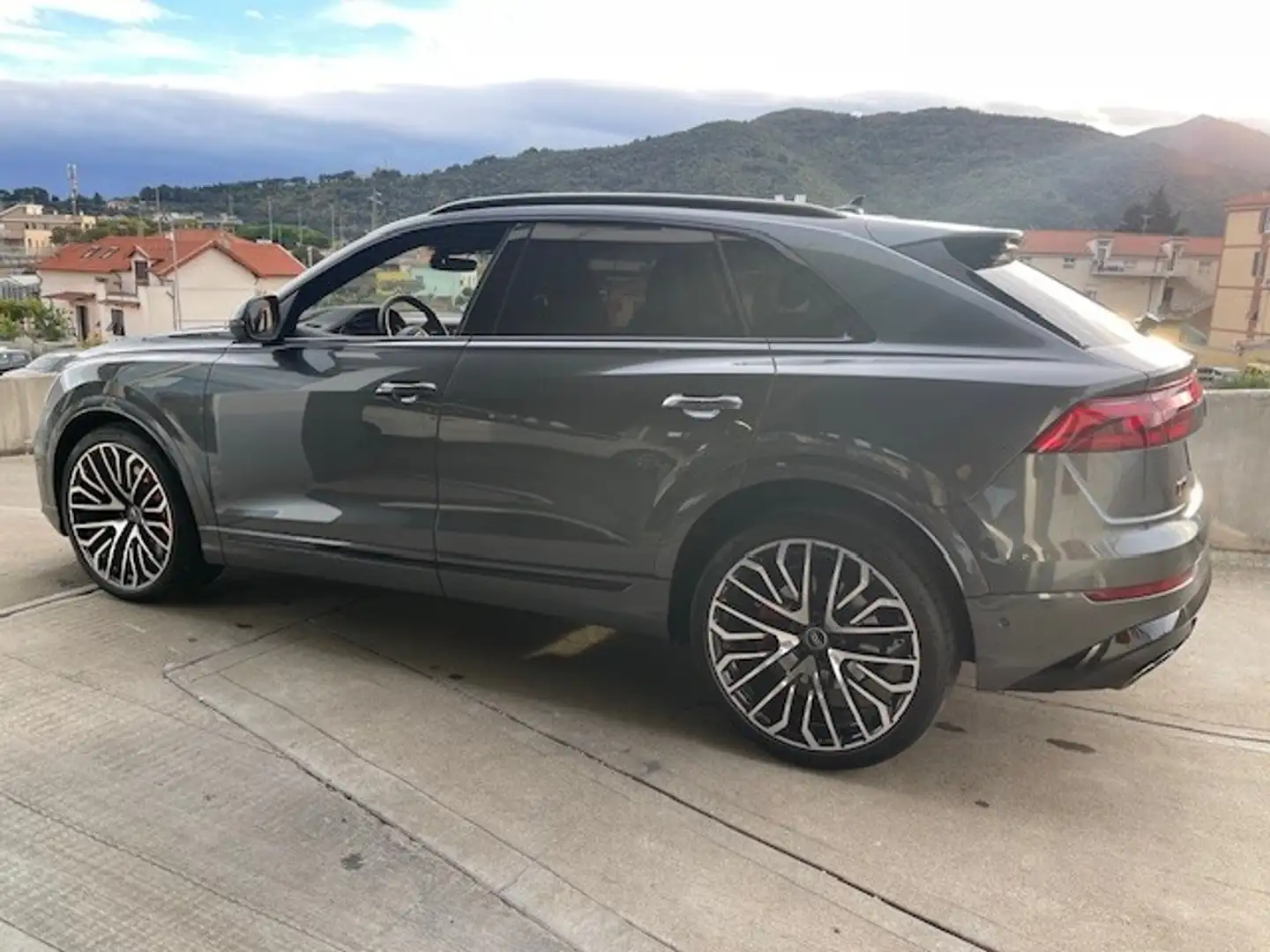 Audi SQ8 SQ8 TFSI quattro tiptronic sport attitude Grigio - 2