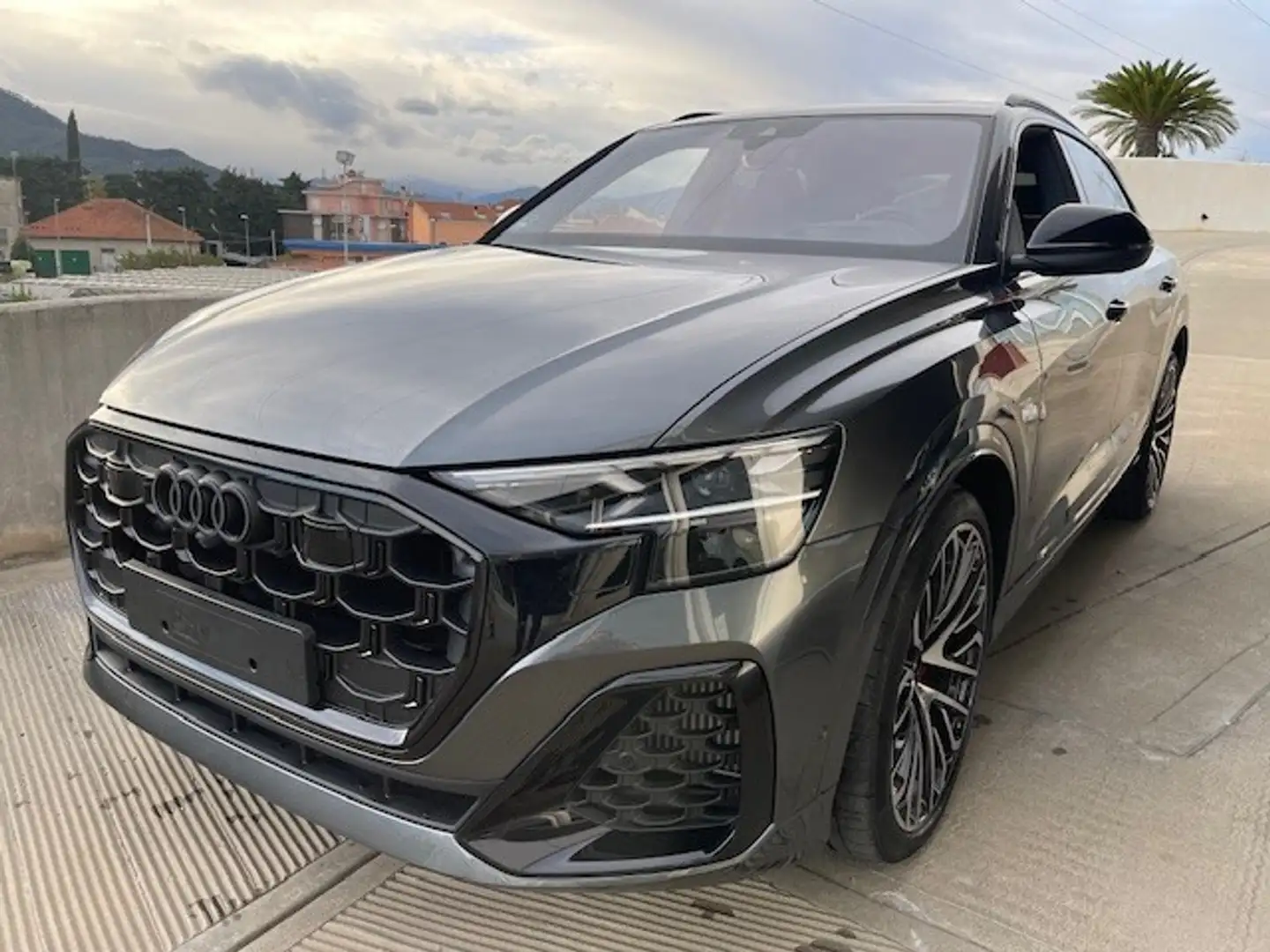 Audi SQ8 SQ8 TFSI quattro tiptronic sport attitude Grigio - 1