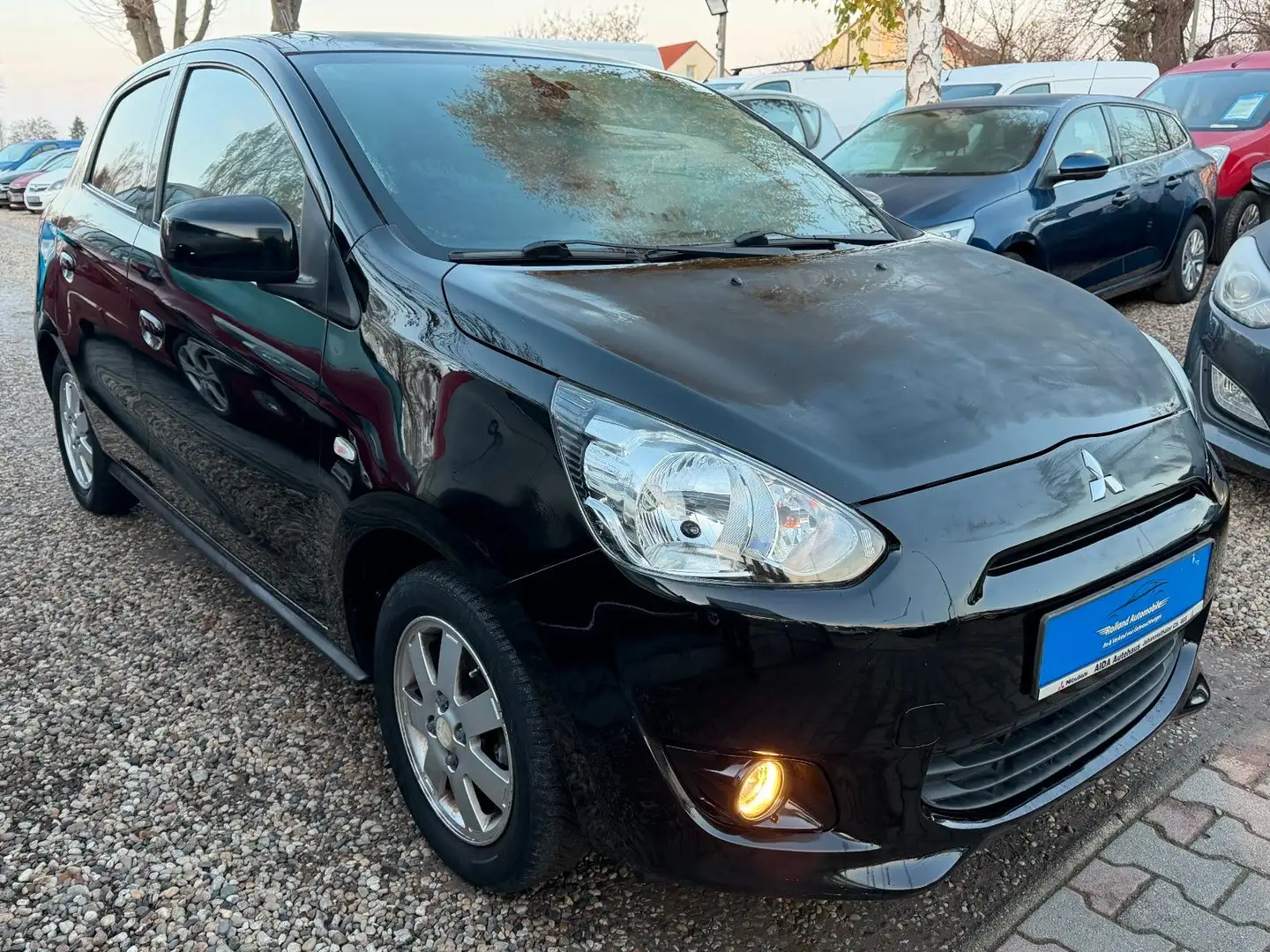 Mitsubishi Space Star Top*1.HD*Aut*Klima*SHZ*TÜV NEU Noir - 2