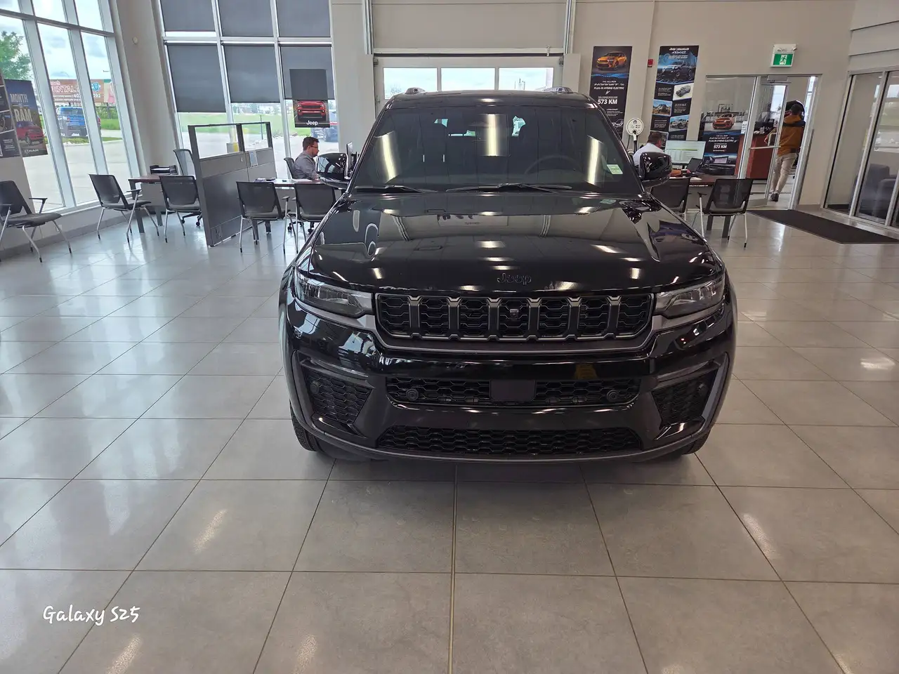 Jeep Grand Cherokee снимка Jeep Grand Cherokee