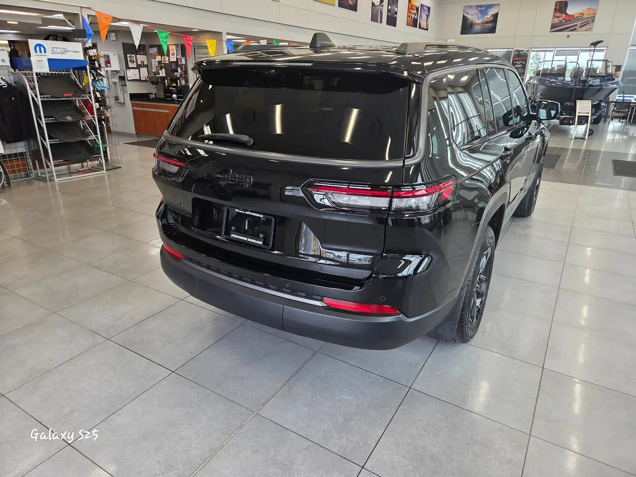 Jeep Grand Cherokee снимка Jeep Grand Cherokee