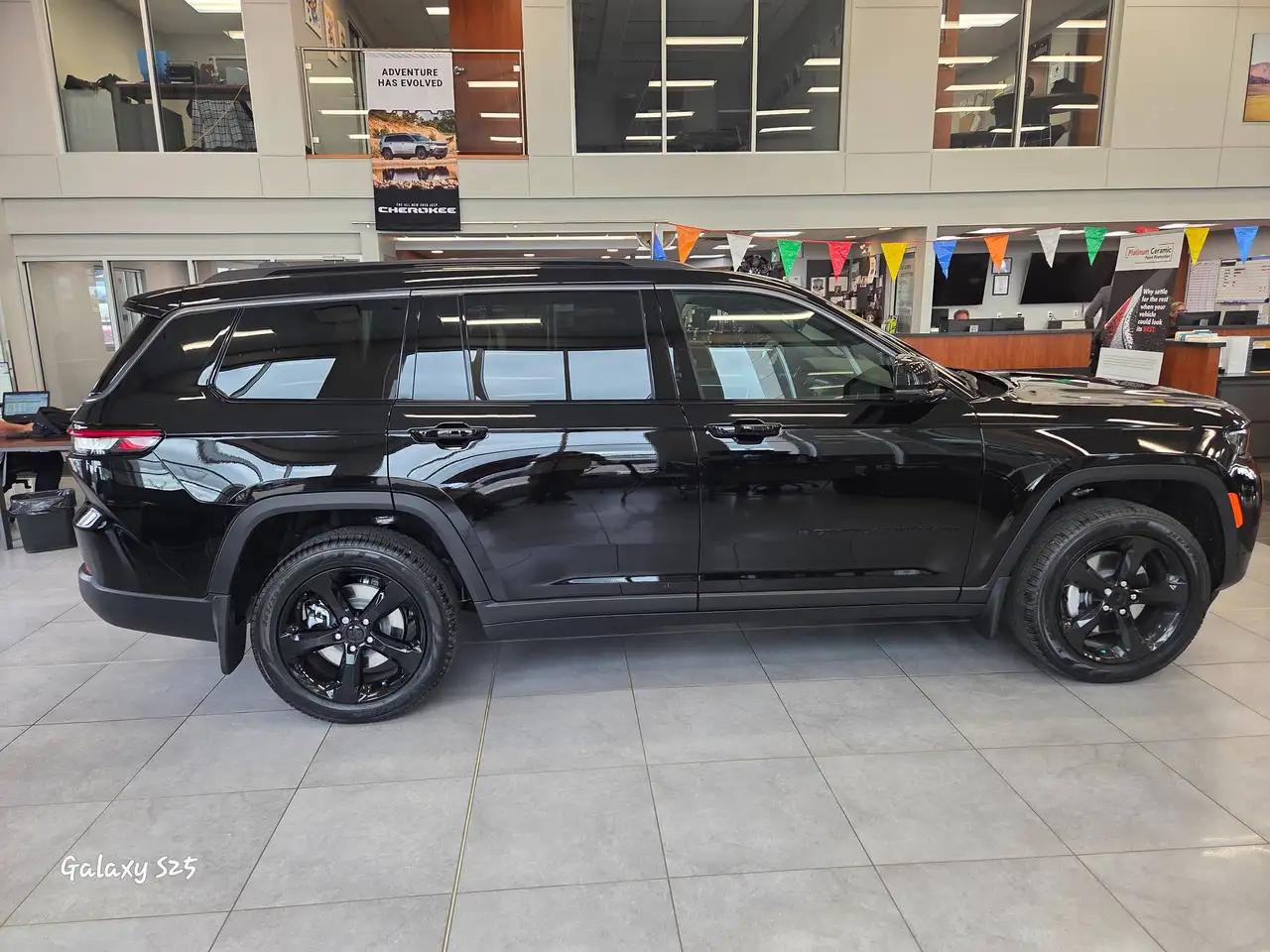 Jeep Grand Cherokee снимка Jeep Grand Cherokee