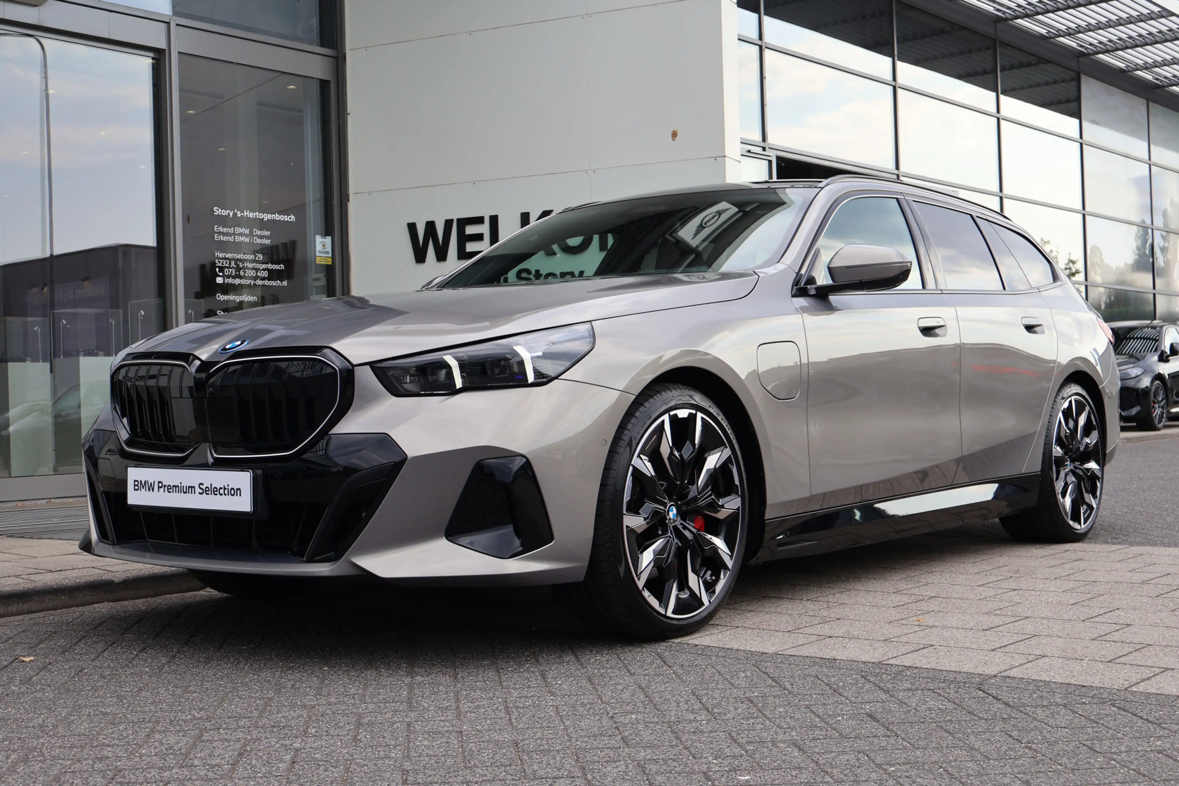 BMW 550 5 Serie Touring 550e xDrive M Sport Automaat / Pan — photo 6