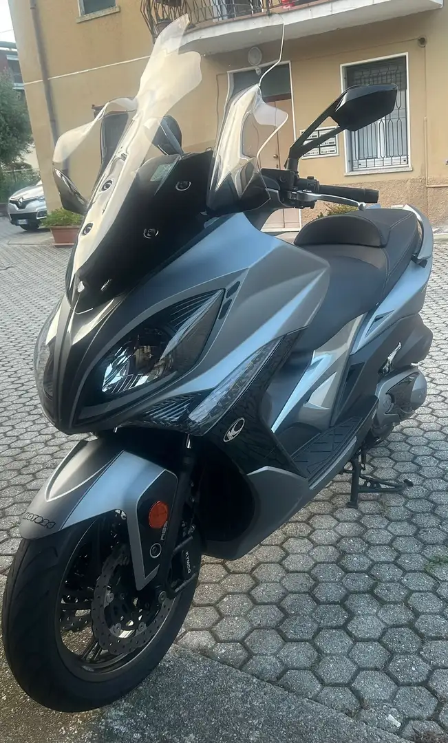 Kymco Xciting 400i Šedá - 1