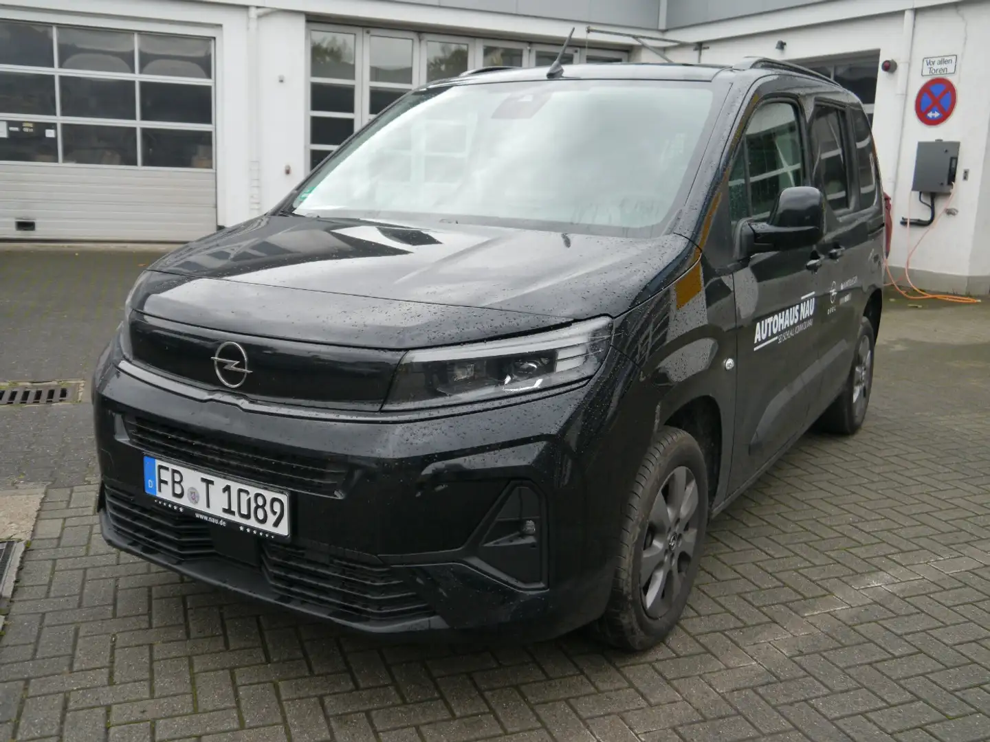 Opel Combo Life E 1.5 D Edition N1 incl.Big Deal Paket Schwarz - 2