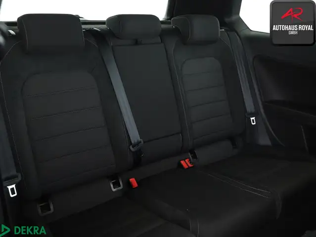 Volkswagen Golf view 11