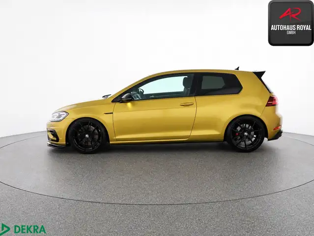 Volkswagen Golf view 2