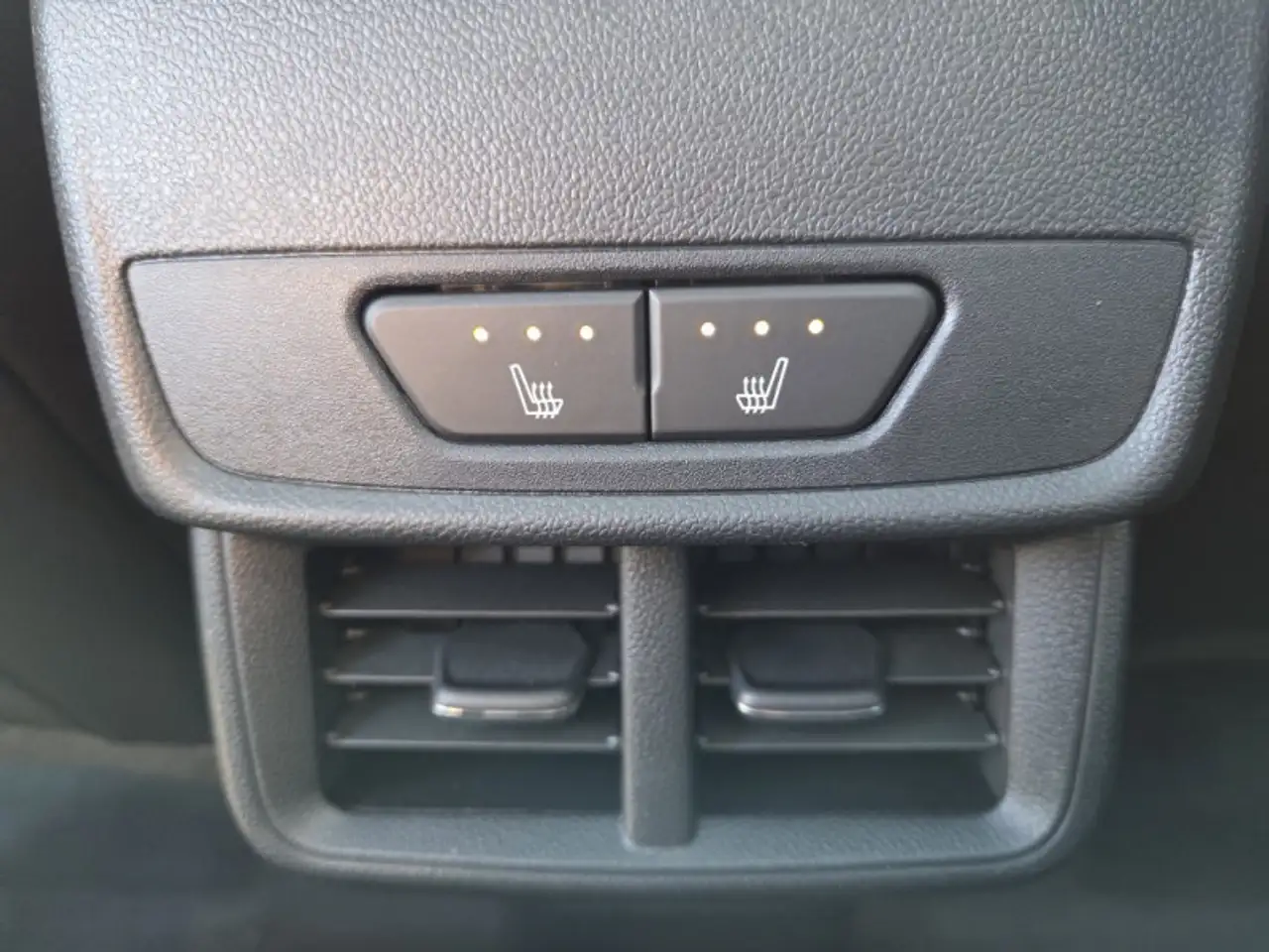 Chevrolet Equinox photo Chevrolet Equinox