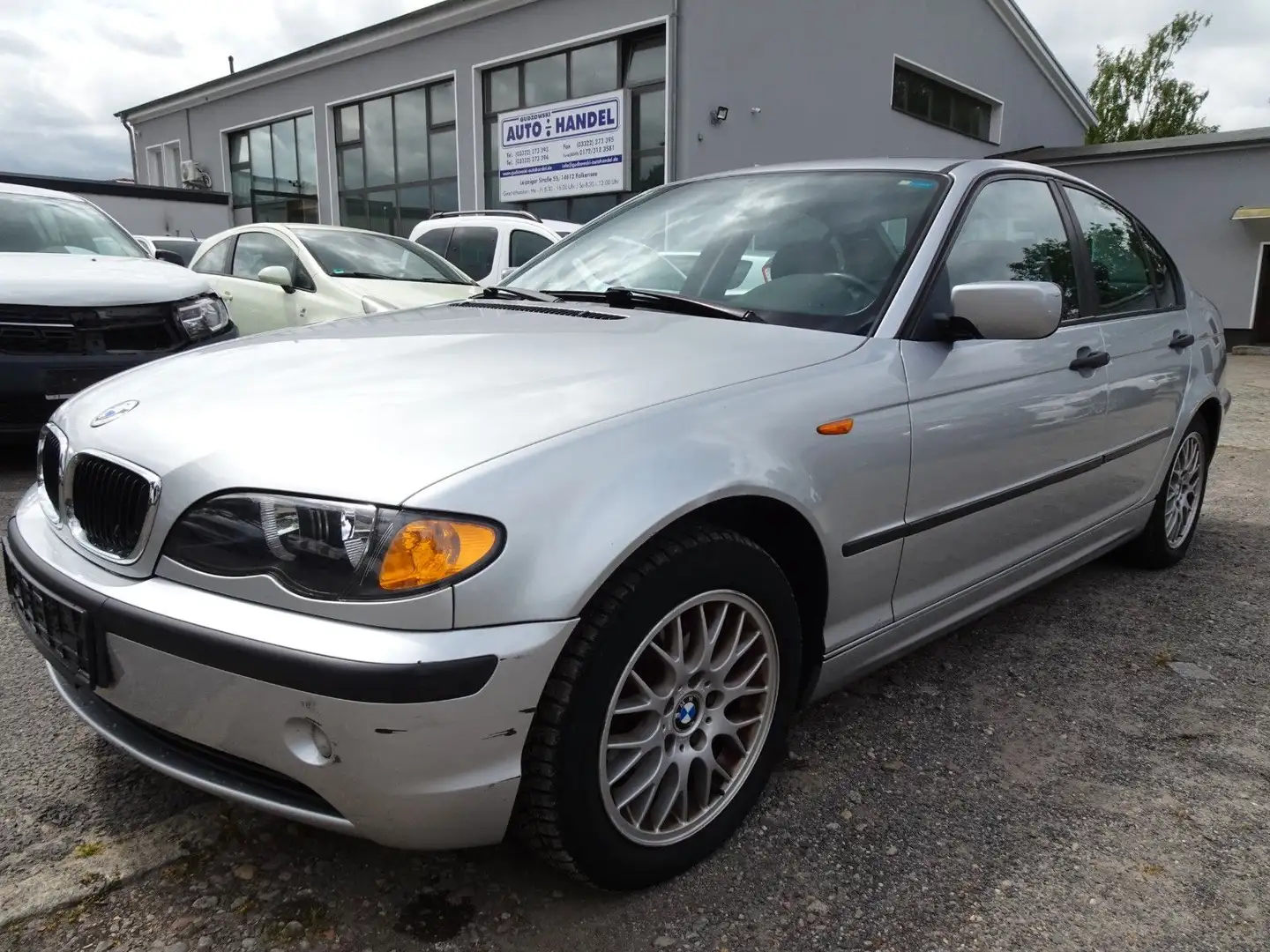 BMW 318 i Limo 105kW, AUTOMATIK-KLIMA-TEMPOMAT-PDC Argent - 1