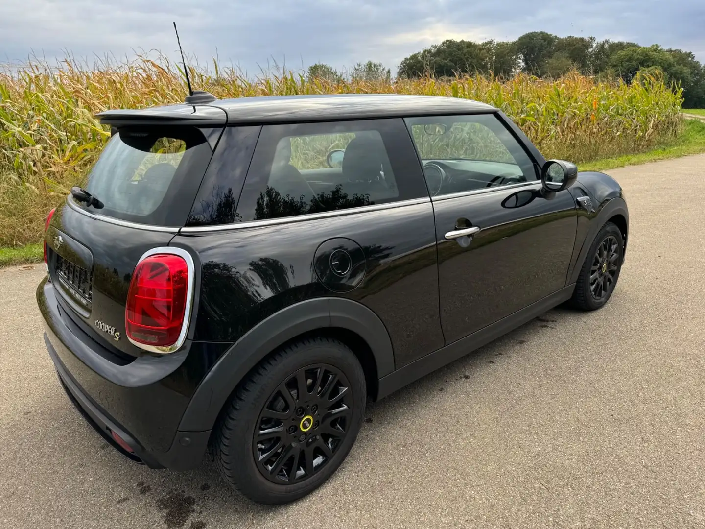 MINI Cooper SE Mini 3-trg. Cooper SE Classic Trim,DAB,Wärmepum Schwarz - 1