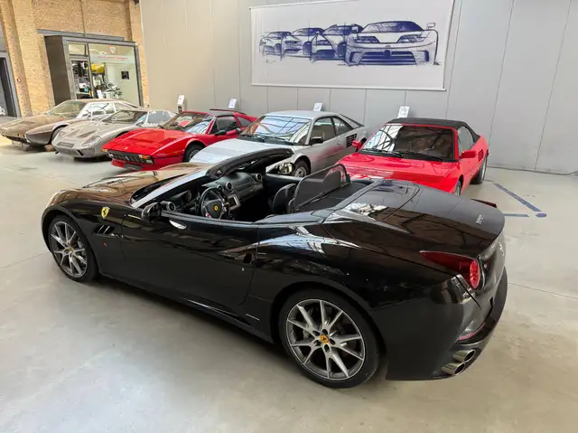 Ferrari California view 5