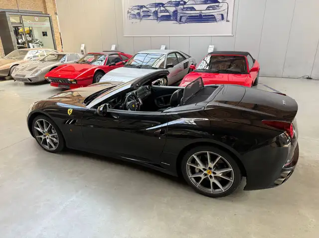 Ferrari California view 9
