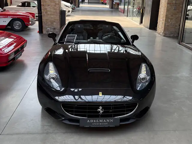 Ferrari California view 13