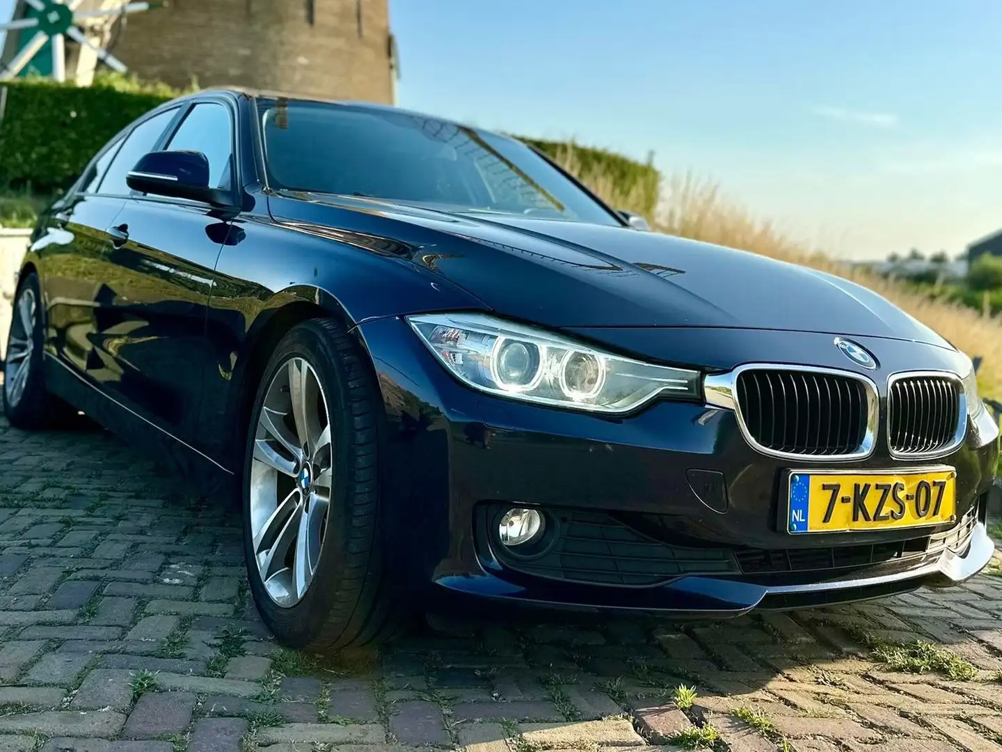 BMW 320 320d EDE Executive Blauw - 1
