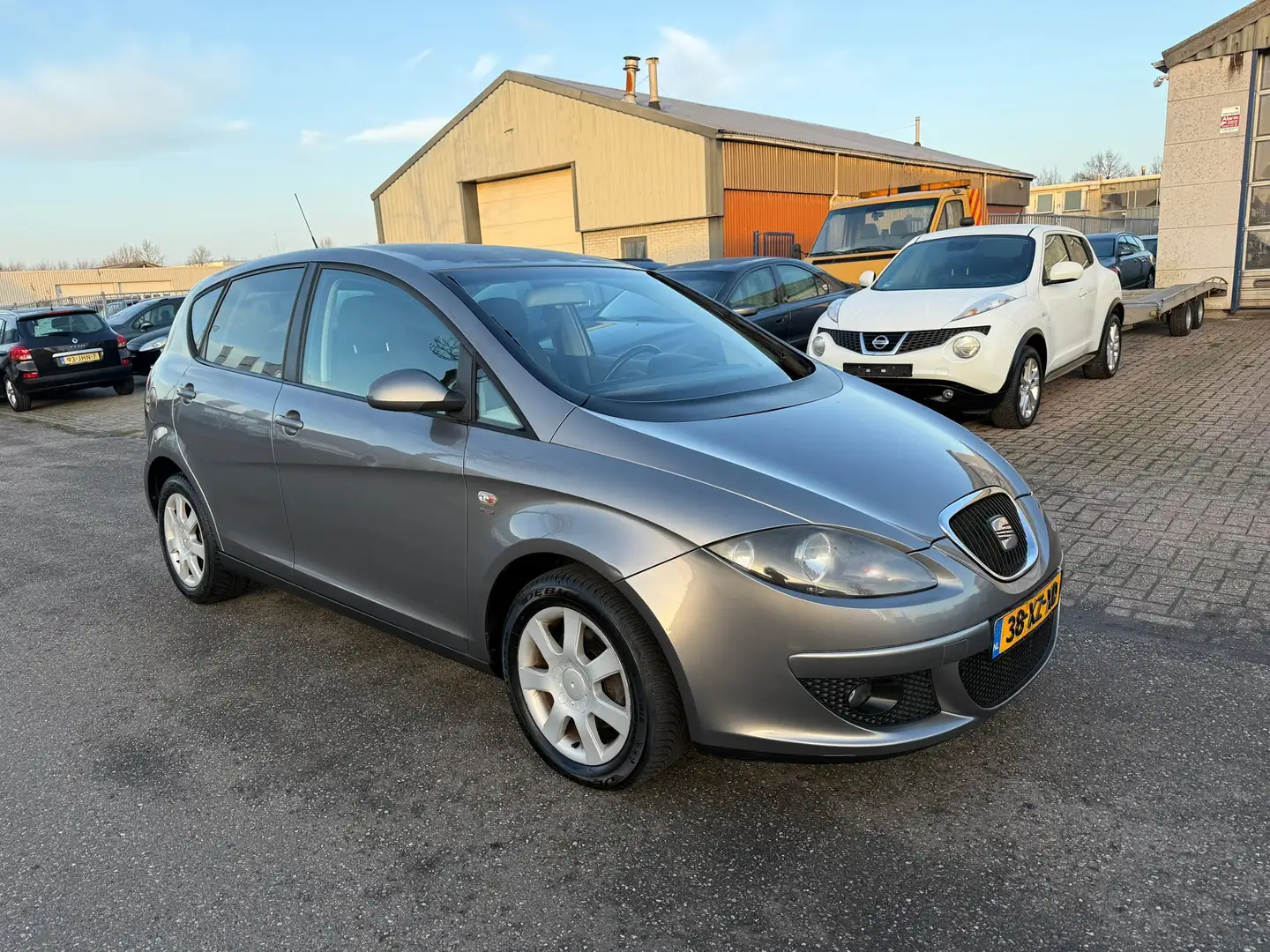 SEAT Altea 2.0 FSI Emotion Clima Bj:2005 Grijs - 2