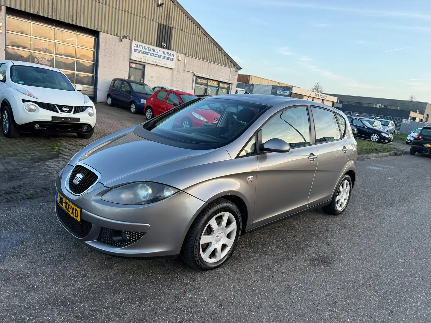 SEAT Altea 2.0 FSI Emotion Clima Bj:2005 Grijs - 1